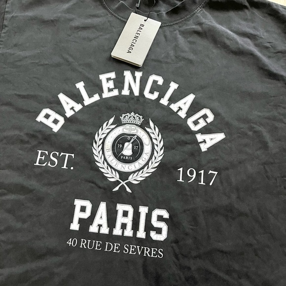 Branded Logo T shirt - Picture 2 of 2